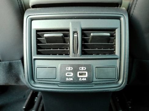 Used 2025 Subaru Forester Premium AWD/4WD image 27