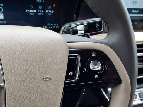 Used 2023 Lincoln Corsair FWD image 20