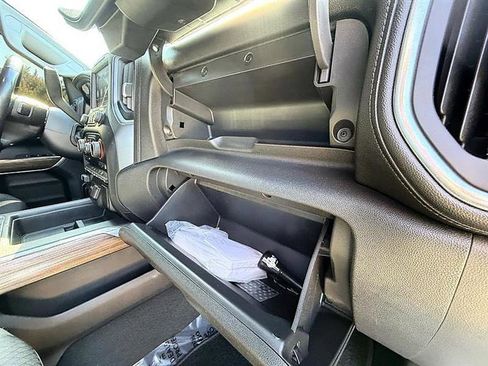 Used 2021 Chevrolet Silverado 1500 RST w/ Bed Protection Package image 21