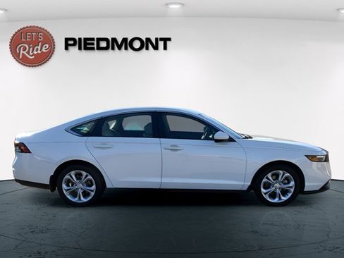 Certified 2024 Honda Accord LX image 5