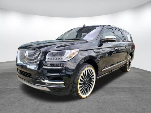 Used 2019 Lincoln Navigator L Black Label w/ Cargo Package image 43