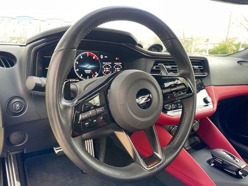 Used 2024 Nissan Z Performance w/ Floor Mat Package RWD image 14