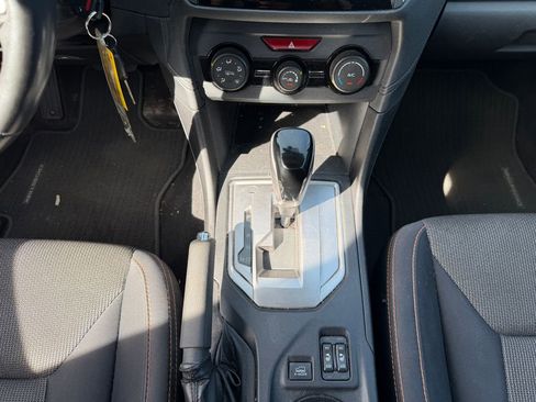 Used 2018 Subaru Crosstrek 2.0i Premium image 9