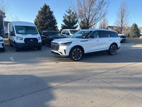 New 2026 Lincoln Aviator Reserve AWD/4WD image 11