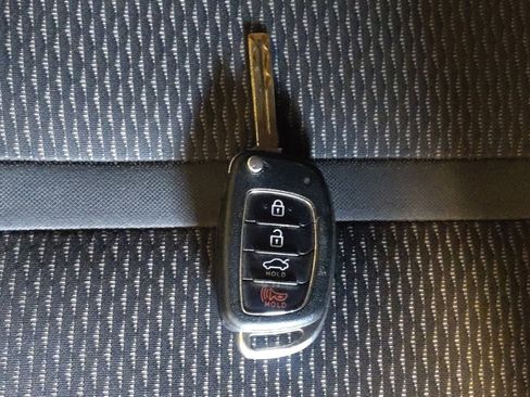 Used 2019 Hyundai Sonata SE image 32