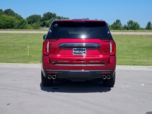 Used 2024 GMC Yukon Denali Ultimate AWD/4WD image 6