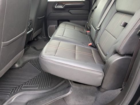 Used 2024 Chevrolet Silverado 2500 High Country w/ High Country Premium Package AWD/4WD image 9