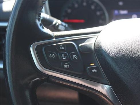 Used 2021 Chevrolet Equinox LT image 10