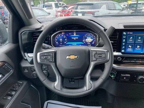 New 2026 Chevrolet Silverado 1500 LT AWD/4WD image 8