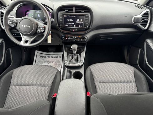 Used 2024 Kia Soul LX w/ Option Group 015 image 11