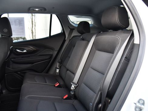 Used 2022 GMC Terrain SLE w/ Driver Convenience Package image 20