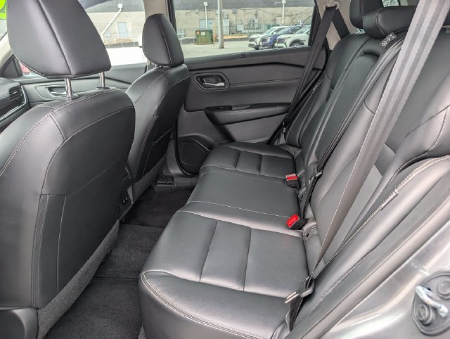 Used 2024 Nissan Rogue SL w/ SL Premium Package AWD/4WD image 15