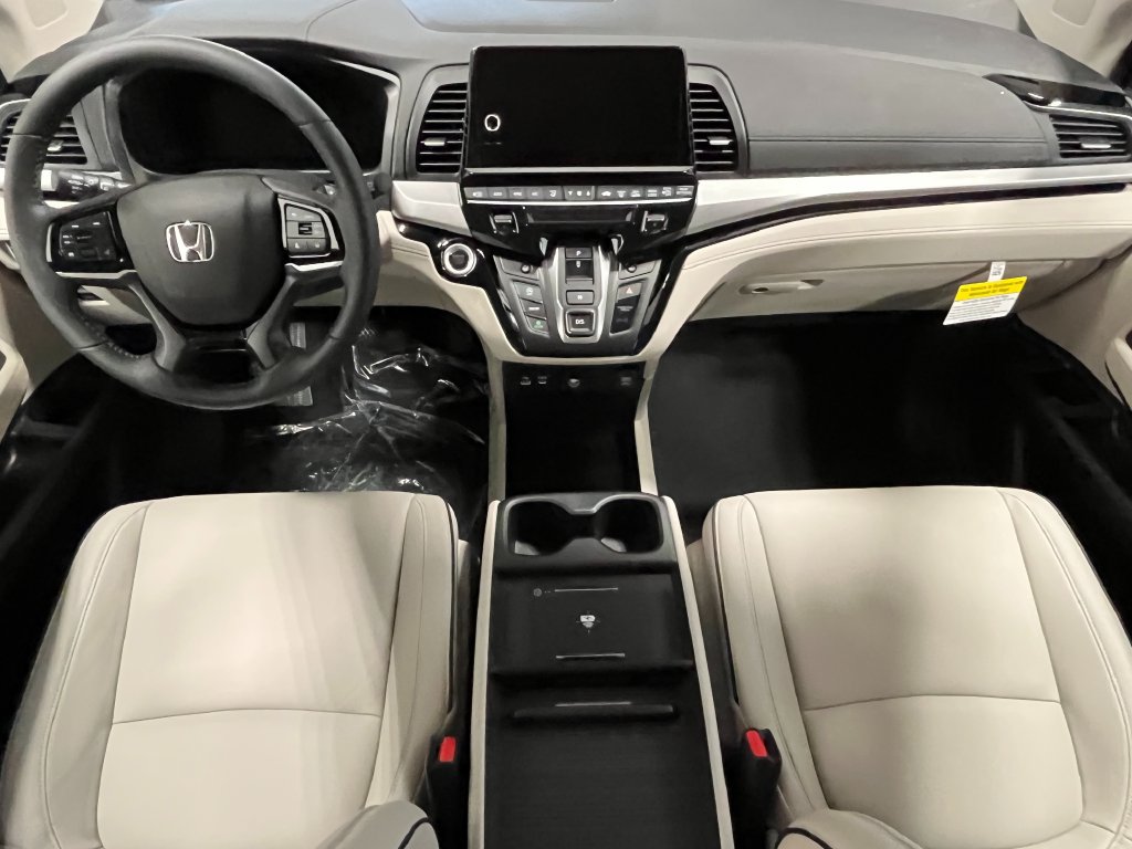 New 2027 Honda Odyssey Touring image 14
