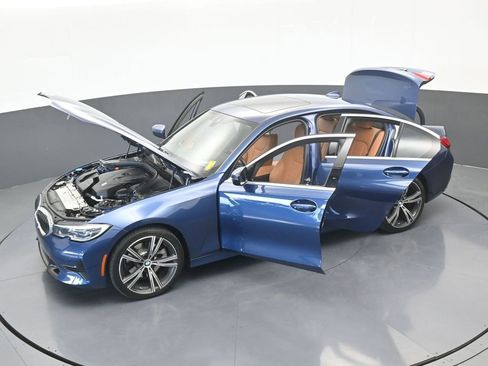 Used 2021 BMW 330i Sedan w/ Premium Package image 68