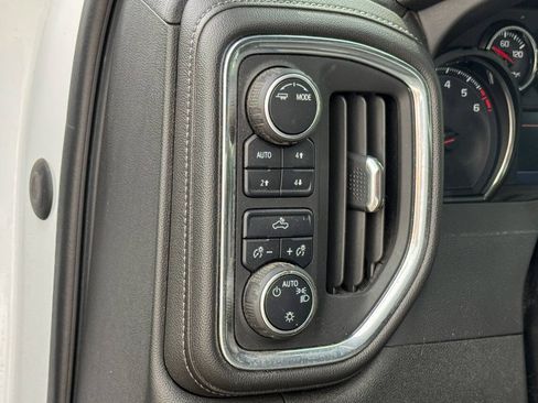 Used 2022 Chevrolet Silverado 1500 LT AWD/4WD image 22