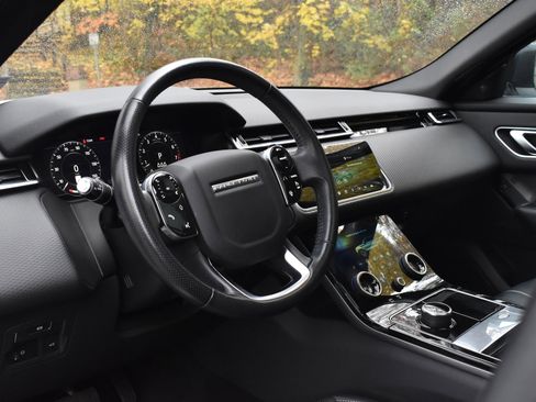 Used 2019 Land Rover Range Rover Velar S image 20