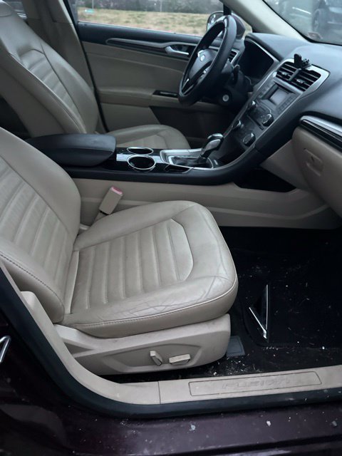 Used 2013 Ford Fusion SE FWD image 9