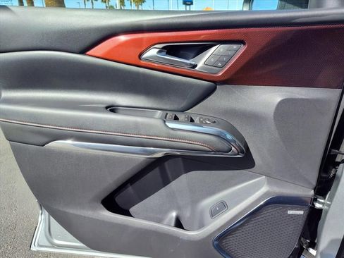 New 2026 Chevrolet Traverse RS w/ LPO, Floor Liner Package image 8