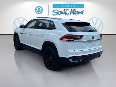 Used 2022 Volkswagen Atlas Cross Sport SE w/ Panoramic Sunroof Package image 5