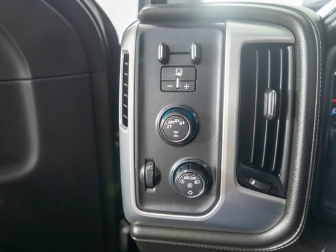 Used 2018 GMC Sierra 1500 SLT AWD/4WD image 23