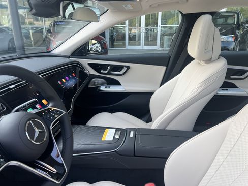 New 2025 Mercedes-Benz E 350 Sedan image 17