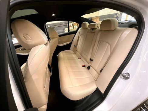 Used 2021 BMW 330i Sedan w/ Premium Package RWD image 29