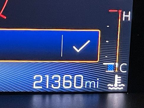 Used 2023 Chevrolet Colorado Z71 w/ Z71 Convenience Package 2 image 6