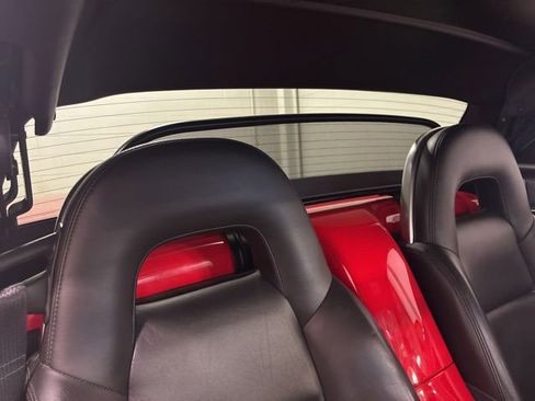 Used 2005 Chevrolet SSR w/ Preferred Equipment Group RWD image 27