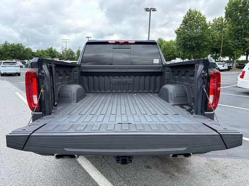 Used 2025 GMC Sierra 1500 Denali w/ Denali Reserve Package AWD/4WD image 18