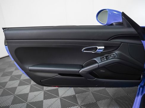 Used 2025 Porsche 718 Boxster S image 26