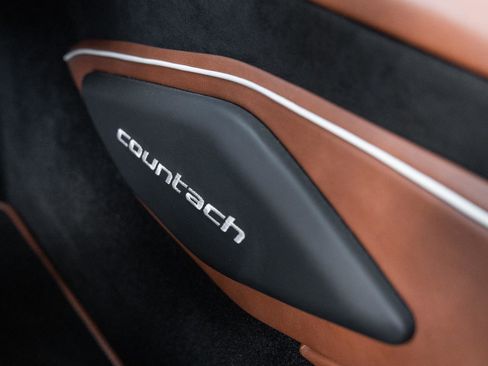 Used 2022 Lamborghini Aventador Countach image 41