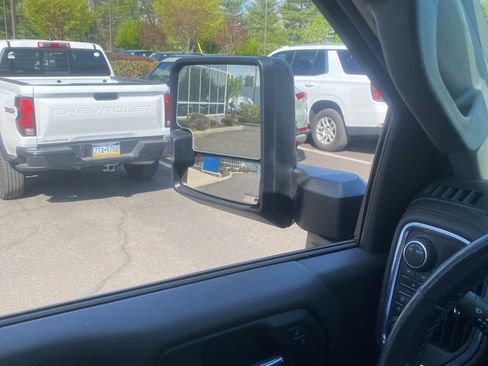 Used 2022 Chevrolet Silverado 2500 LT w/ Convenience Package image 29