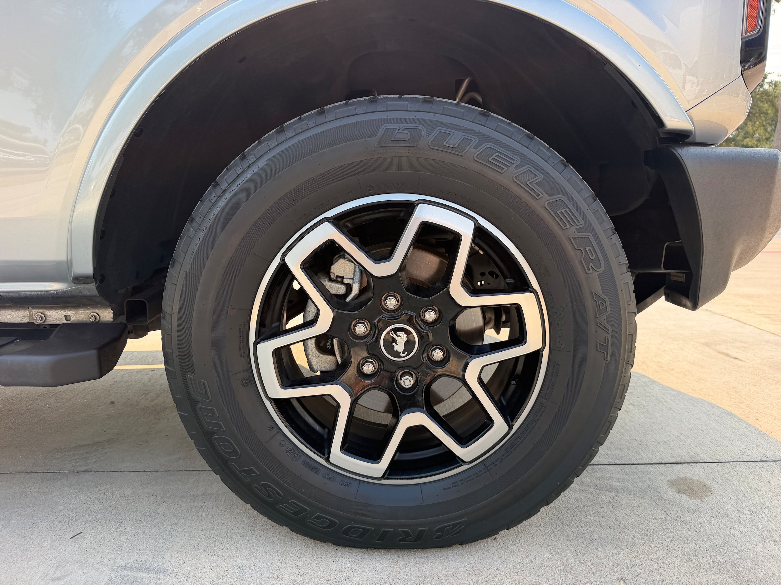 Used 2023 Ford Bronco Outer Banks AWD/4WD image 10