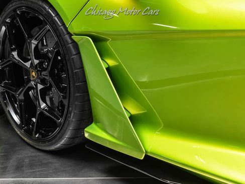 Used 2025 Lamborghini Revuelto AWD/4WD image 26