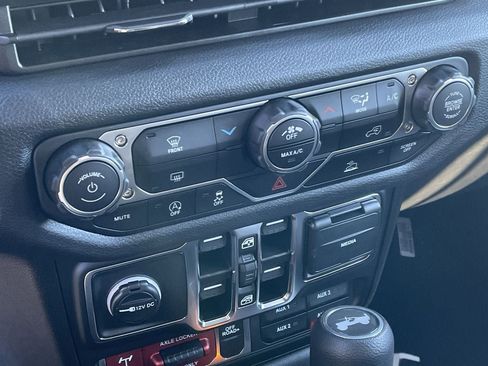 New 2026 Jeep Wrangler Unlimited Sport image 18