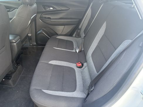 Used 2023 Chevrolet TrailBlazer LT w/ Convenience Package FWD image 8