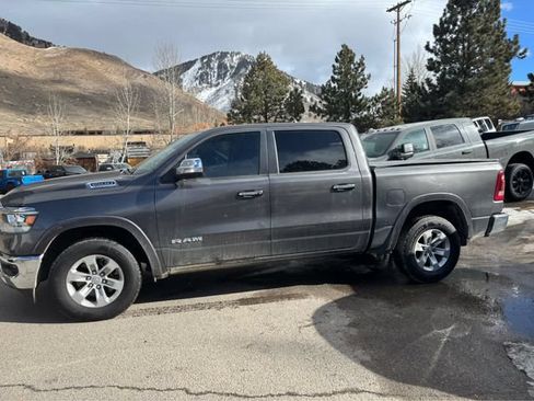 Used 2022 RAM 1500 Laramie AWD/4WD image 7