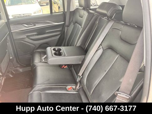 Used 2023 Jeep Grand Cherokee Limited AWD/4WD image 14