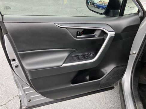 Certified 2021 Toyota RAV4 LE image 13