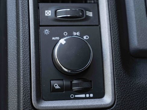 Used 2019 RAM 1500 Tradesman w/ Chrome Plus Package RWD image 35