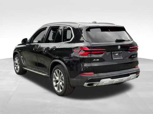 Used 2024 BMW X5 xDrive40i w/ Premium Package AWD/4WD image 5
