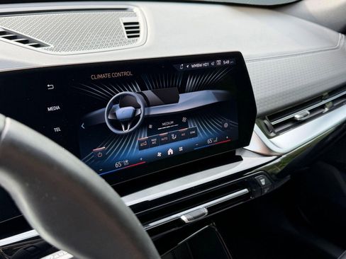 Certified 2025 BMW X2 xDrive28i AWD/4WD image 27