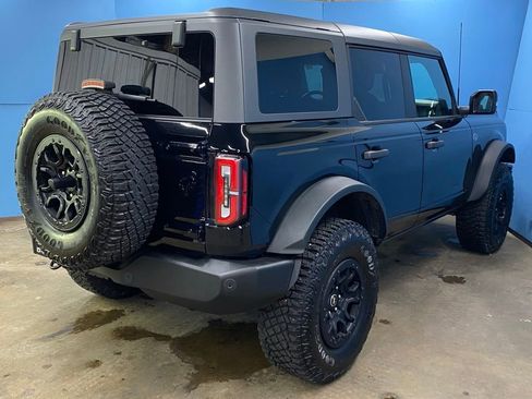 Used 2024 Ford Bronco Wildtrak image 12