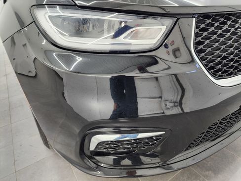 Used 2024 Chrysler Pacifica Touring-L image 22