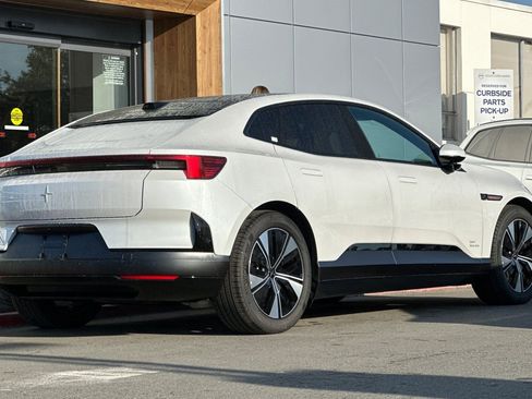 New 2026 Polestar Polestar 4 image 2