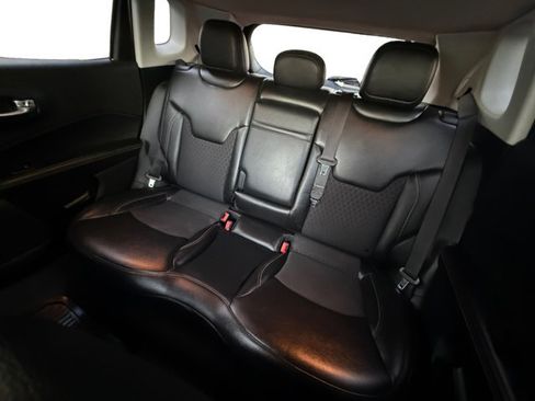 Used 2019 Jeep Compass Latitude w/ Popular Equipment Group image 11