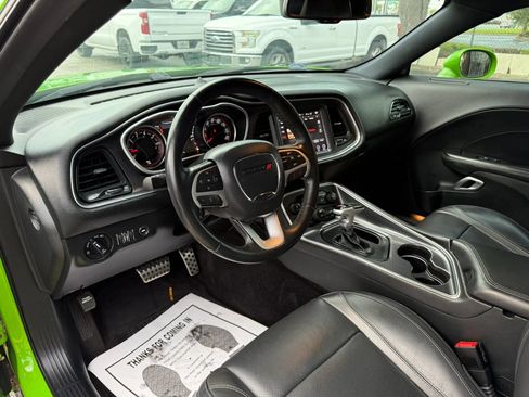 Used 2017 Dodge Challenger SXT Plus RWD image 11