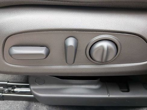 New 2026 Buick Envista Sport Touring w/ Convenience I Package FWD image 17