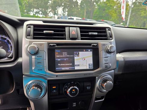 Used 2016 Toyota 4Runner SR5 image 32