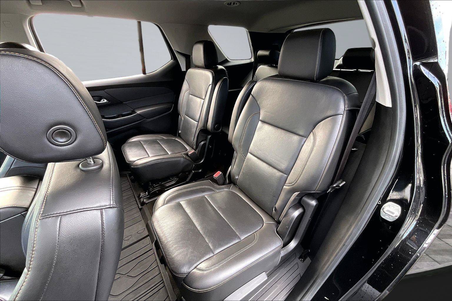 Used 2020 Chevrolet Traverse Premier FWD image 26